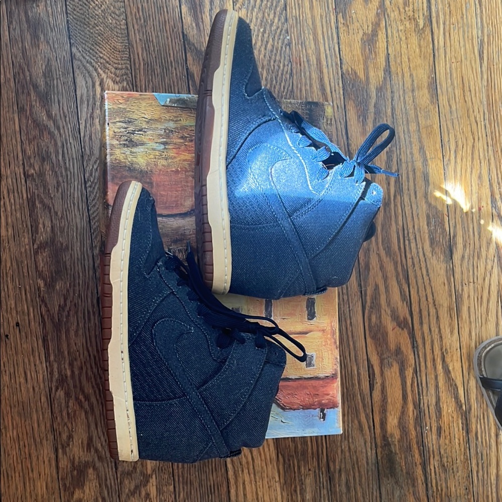 Women’s Nike dunk sky high denim